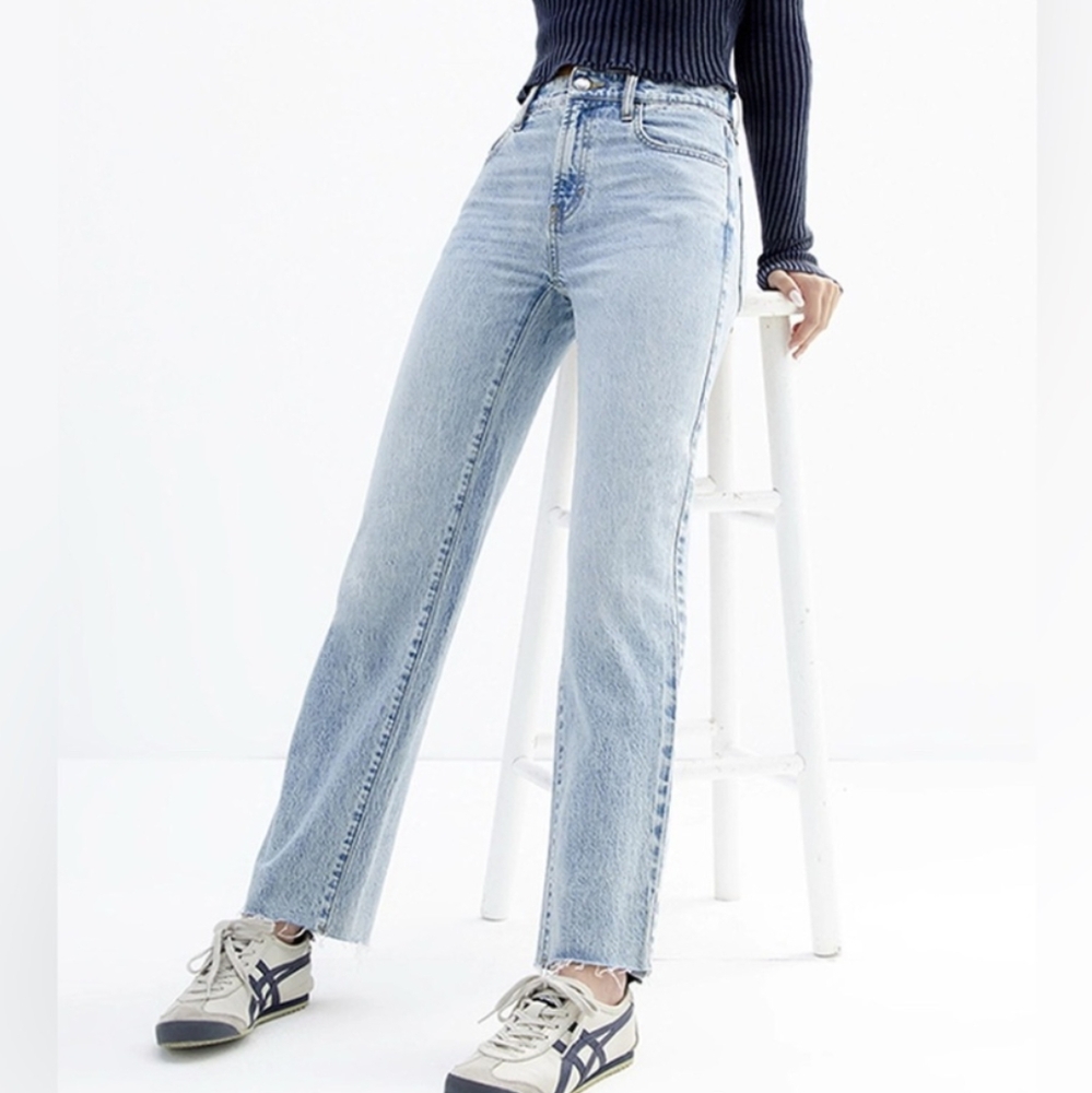 PacSun Women's Stretch 90s boyfriend Jeans in Light Wash, Size 30